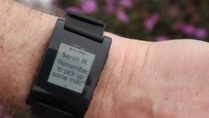 Pebble lets you check your e-mail and text mesages on the go. 